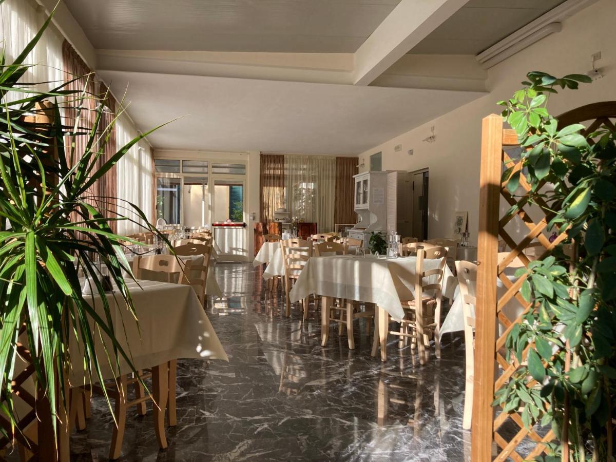 Hotel Verdesolemare Marina di Pietrasanta Extérieur photo