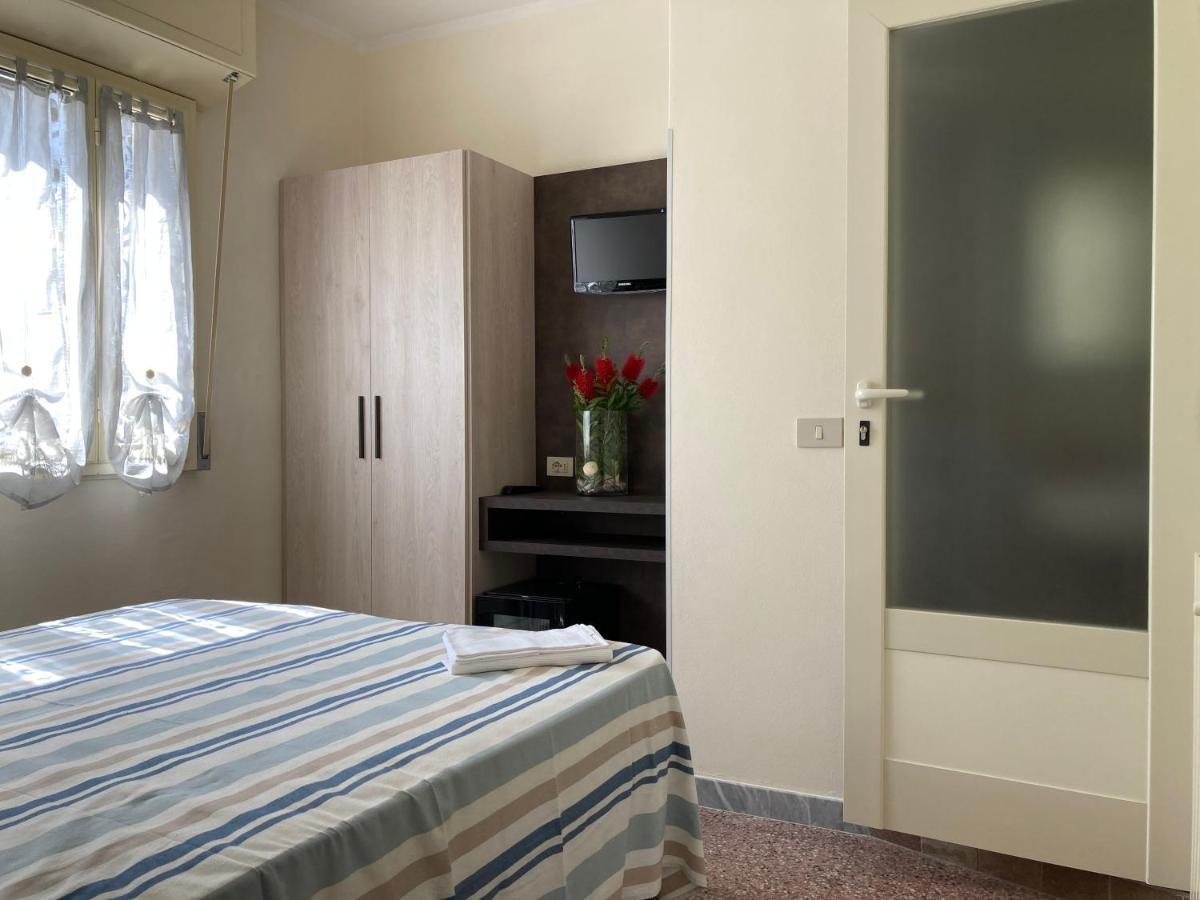 Hotel Verdesolemare Marina di Pietrasanta Extérieur photo