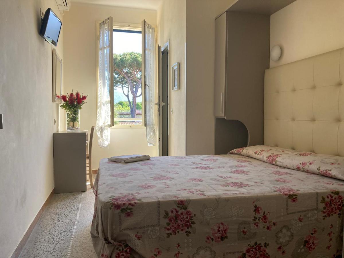 Hotel Verdesolemare Marina di Pietrasanta Extérieur photo
