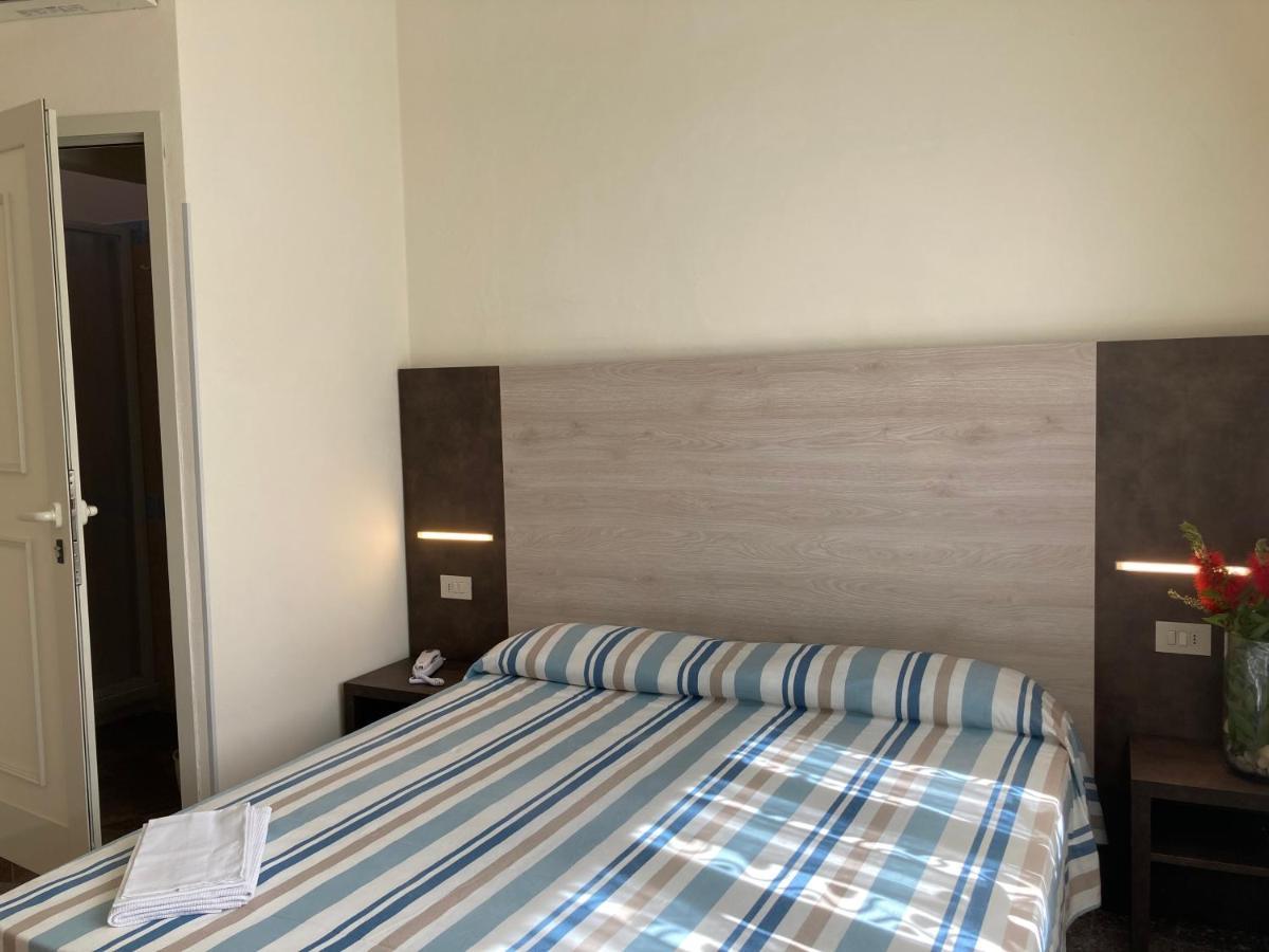 Hotel Verdesolemare Marina di Pietrasanta Extérieur photo