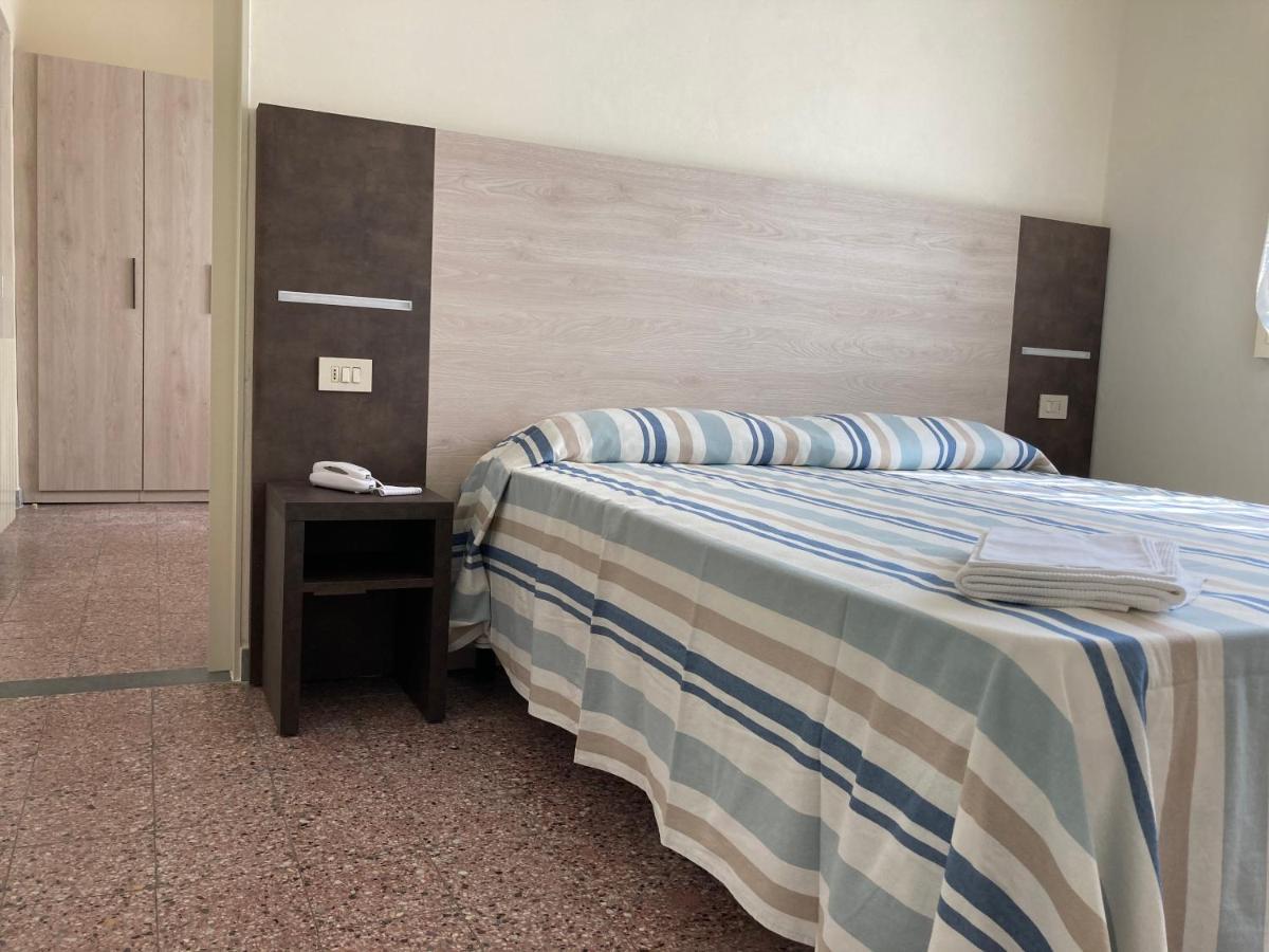 Hotel Verdesolemare Marina di Pietrasanta Extérieur photo