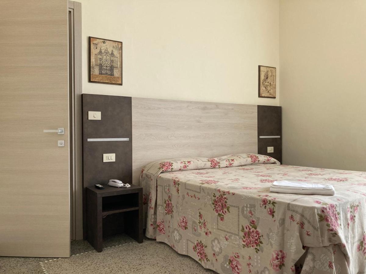 Hotel Verdesolemare Marina di Pietrasanta Extérieur photo