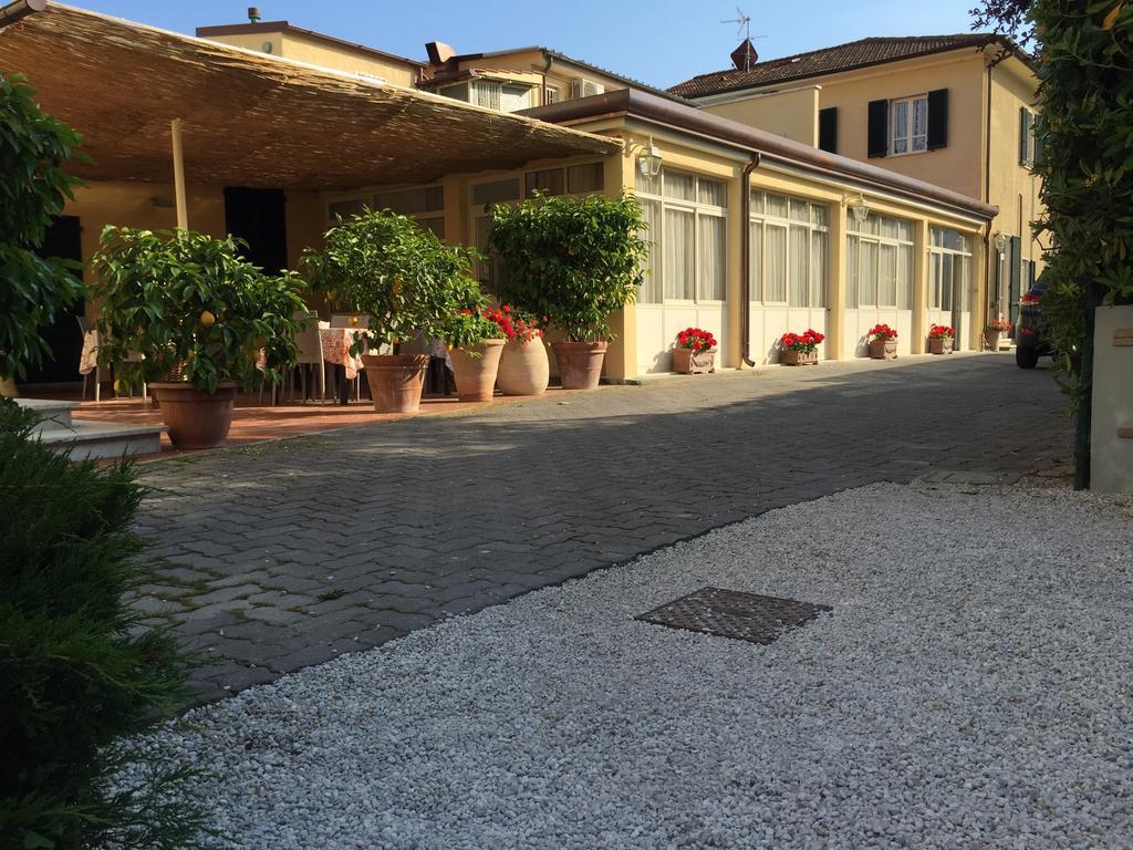 Hotel Verdesolemare Marina di Pietrasanta Extérieur photo